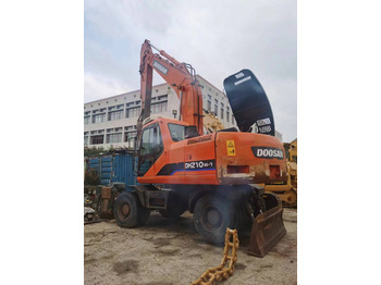 Ekskavator roda DOOSAN DH210W-7