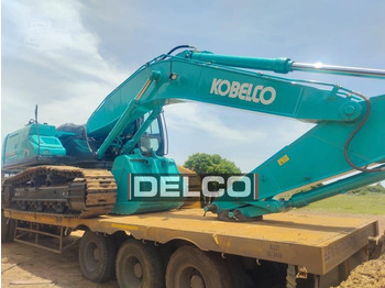 Ekskavator perayap KOBELCO