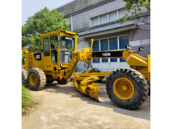 Grader CATERPILLAR 140H