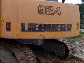 Ekskavator perayap LIEBHERR R 924