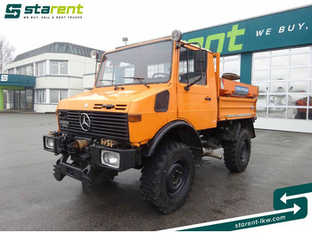 Truk jungkit UNIMOG