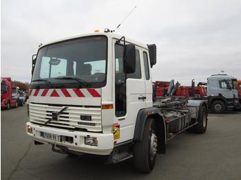 Hook lift VOLVO FL6