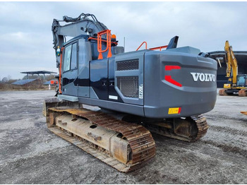 Ekskavator perayap VOLVO EC220EL