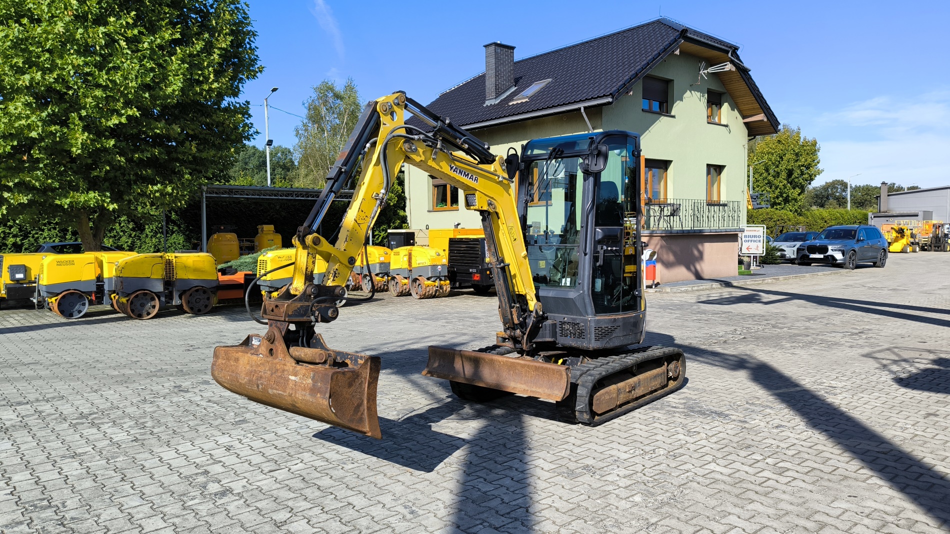 Ekskavator mini YANMAR VIO 25