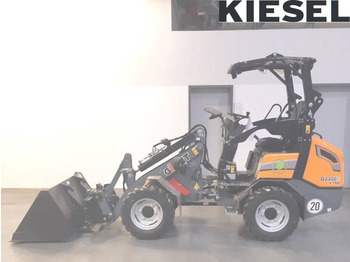 Skid steer GIANT