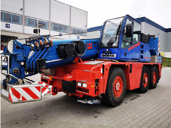 Derek bergerak DEMAG