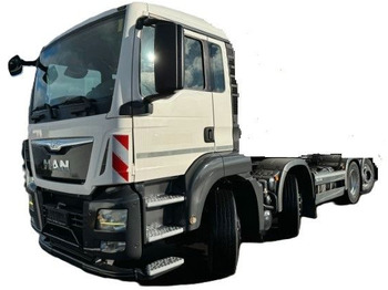 Truk sasis MAN TGS 32.360