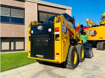 Skid steer CAT 226D3: gambar 4