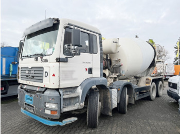 Truk pengaduk beton MAN TGA 35.360