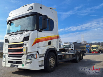 Pengangkut kontainer/ Container truck SCANIA R 450