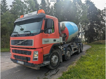 Truk pengaduk beton VOLVO FM 400