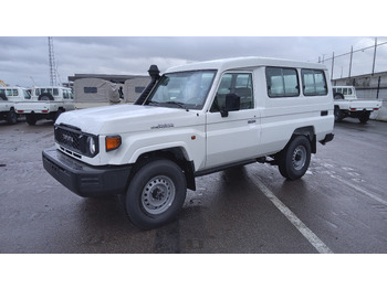 Mobil TOYOTA Land Cruiser