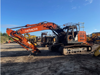 Ekskavator perayap HITACHI ZX225USLC-6