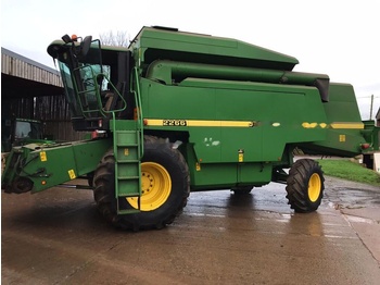 Pemanen gabungan JOHN DEERE 2266