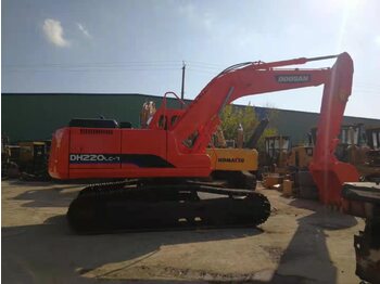 Ekskavator perayap DOOSAN DH220Lc: gambar 2