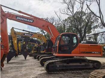 Ekskavator perayap DOOSAN DX300