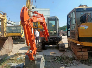 Ekskavator perayap HITACHI ZX40