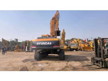 Ekskavator perayap HYUNDAI