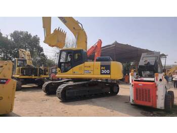 Ekskavator perayap KOMATSU PC300-7