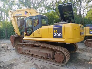 Ekskavator perayap KOMATSU PC300