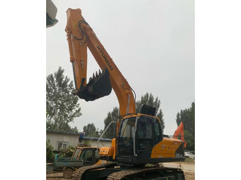 Ekskavator perayap HYUNDAI