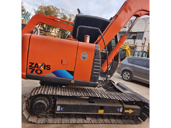 Ekskavator perayap HITACHI ZX70