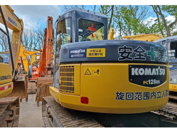 Ekskavator perayap KOMATSU PC128