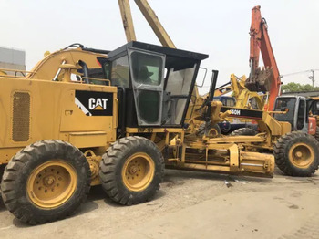 Grader CATERPILLAR 140G