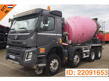 Truk pengaduk beton VOLVO FMX 410