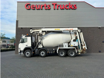 Truk pengaduk beton VOLVO FM 410