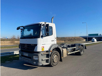 Truk sasis MERCEDES-BENZ Axor 1829