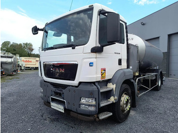 Truk tangki MAN TGS 18.360