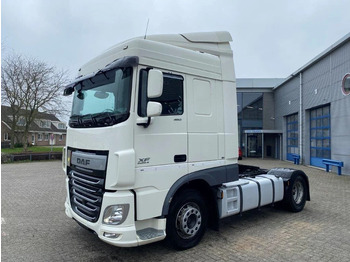 Tractor head DAF XF 106 460