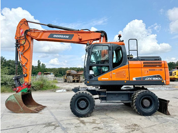 Ekskavator roda DOOSAN