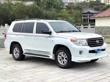 Mobil TOYOTA Land Cruiser