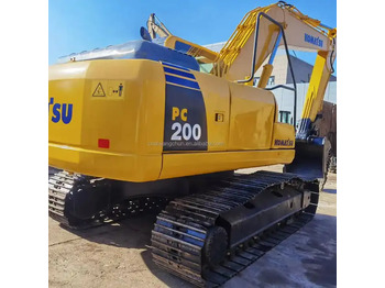 Ekskavator perayap KOMATSU PC200-8