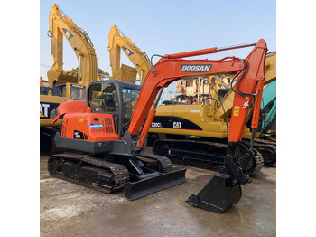 Ekskavator perayap DOOSAN DH60-7