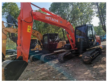 Ekskavator perayap HITACHI ZX120