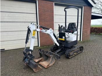 Ekskavator mini Bobcat E 10 - 300 hours! - three buckets: gambar 4