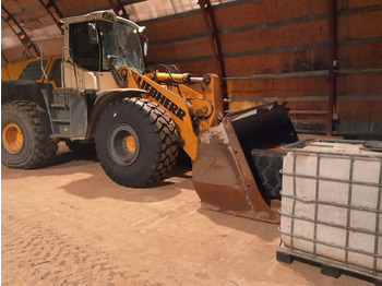 Wheel loader LIEBHERR L 566