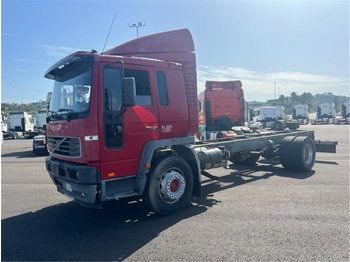 Truk sasis VOLVO FL 250