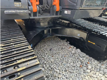 Ekskavator perayap HITACHI ZX200