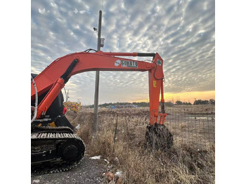 Ekskavator perayap HITACHI ZX200