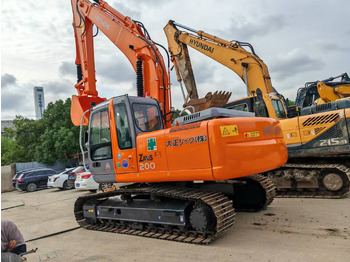 Ekskavator perayap HITACHI ZX200