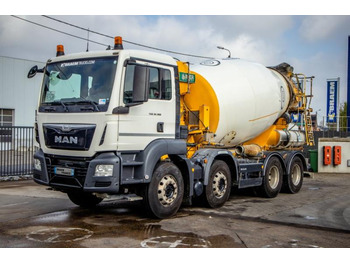 Truk pengaduk beton MAN TGS 32.360