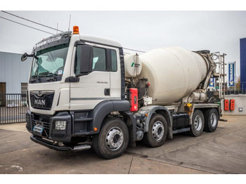 Truk pengaduk beton MAN TGS 35.420