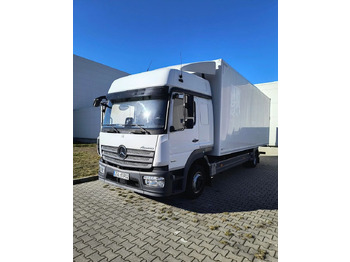 Truk box MERCEDES-BENZ Atego 1221
