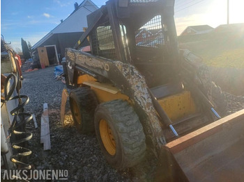 Skid steer New Holland LX865 TURBO - Kompaktlaster: gambar 3