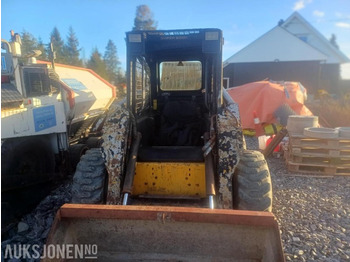 Skid steer New Holland LX865 TURBO - Kompaktlaster: gambar 5