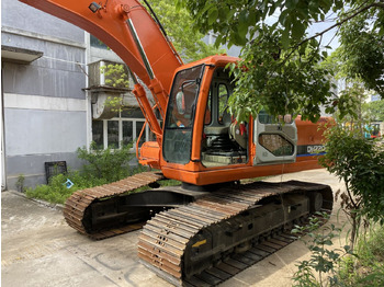 Ekskavator perayap Doosan DH220LC-7: gambar 2